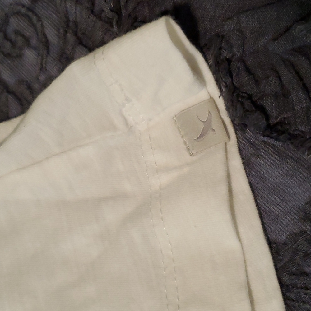 Eddie Bauer tank, soft cotton in white (xs) - Picture 3 of 4